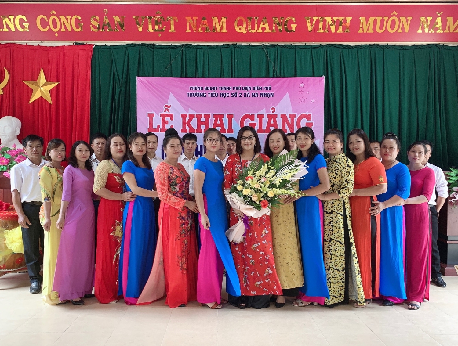 TƯNG BỪNG KHAI GIẢNG NĂM HỌC MỚI 2021-2022