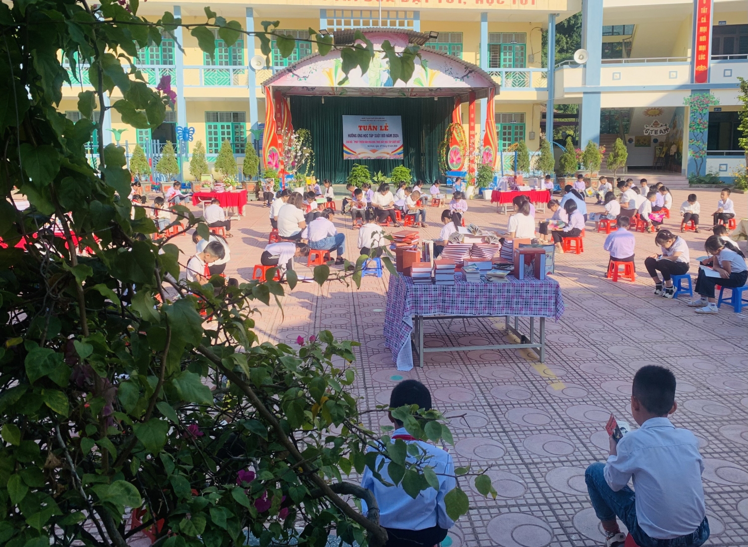 z5927612206568 dd981ef2f3b64a8958136488811f64cf